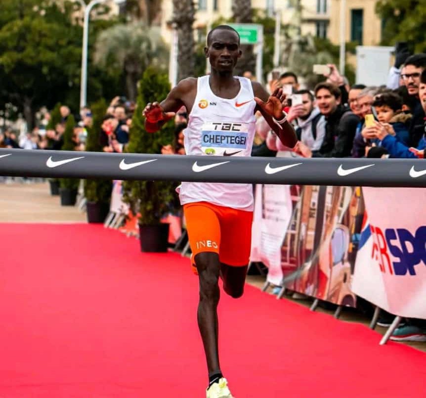 Joshua Cheptegei Sets New 10km World Record At Cannes