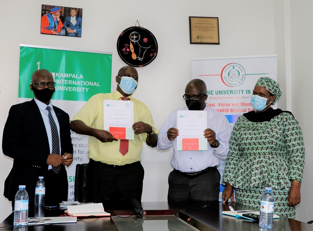 Kiu Signs Mou With Islamic University In Uganda As Chairman Bot Dr. Haj Hassan Basajjabalaba Sponsors 24 Iuiu Scholars