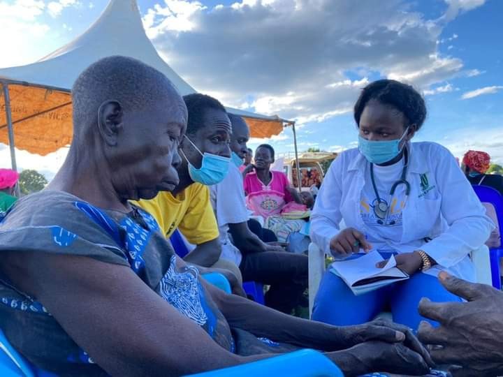 kius-medical-students-holds-a-successful-medical-outreach-in-northern-uganda