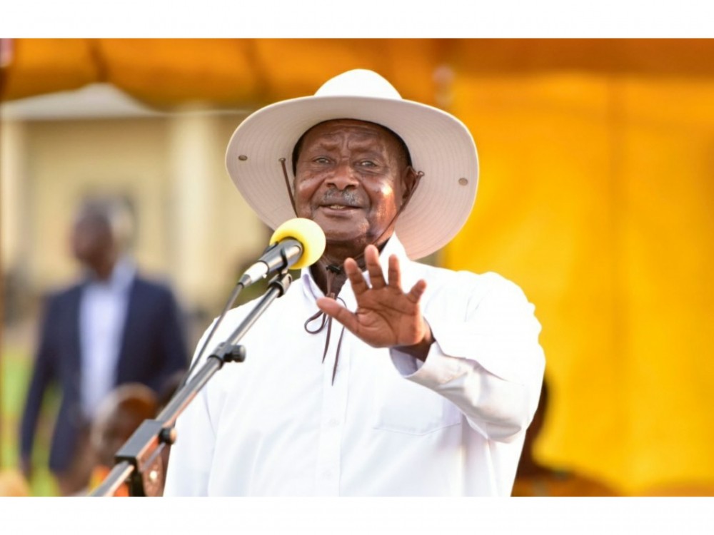 president-museveni-warns-against-misuse-of-stickers-for-private-cars