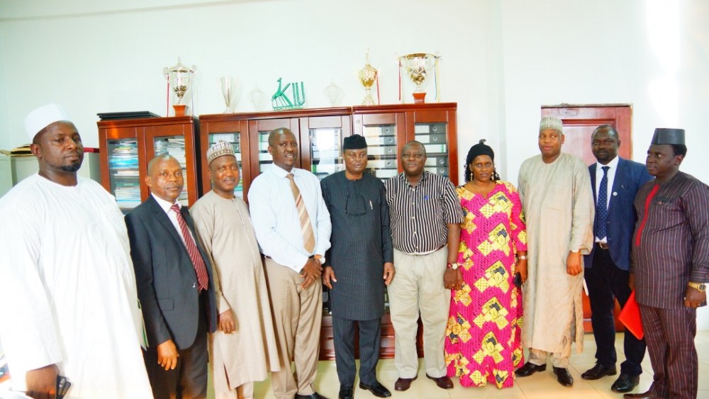 vice-chancellor-holds-meeting-with-tac-representatives