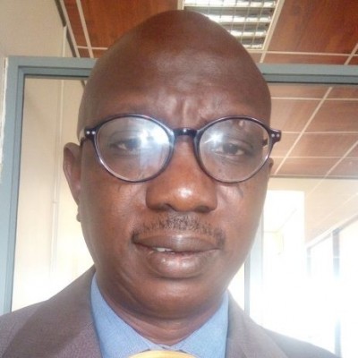 Dr Oluwole Olusegun Akiyode
